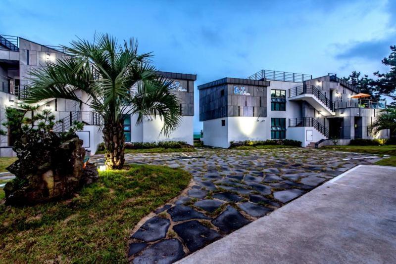 Sea And Wave Guest House Seogwipo Exterior foto