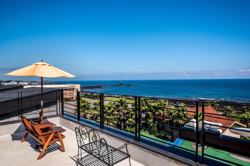 Sea And Wave Guest House Seogwipo Exterior foto