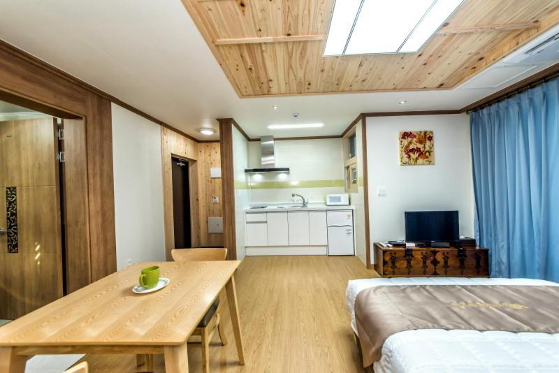 Sea And Wave Guest House Seogwipo Exterior foto