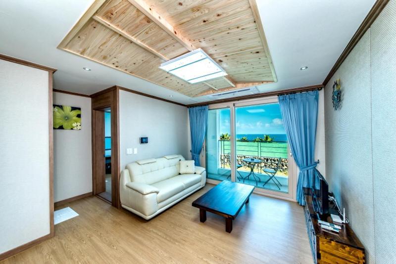 Sea And Wave Guest House Seogwipo Exterior foto